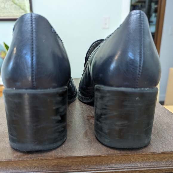 Aerosoles Navy Heels "Heartthrob" Size 9.5 - Picture 4 of 7